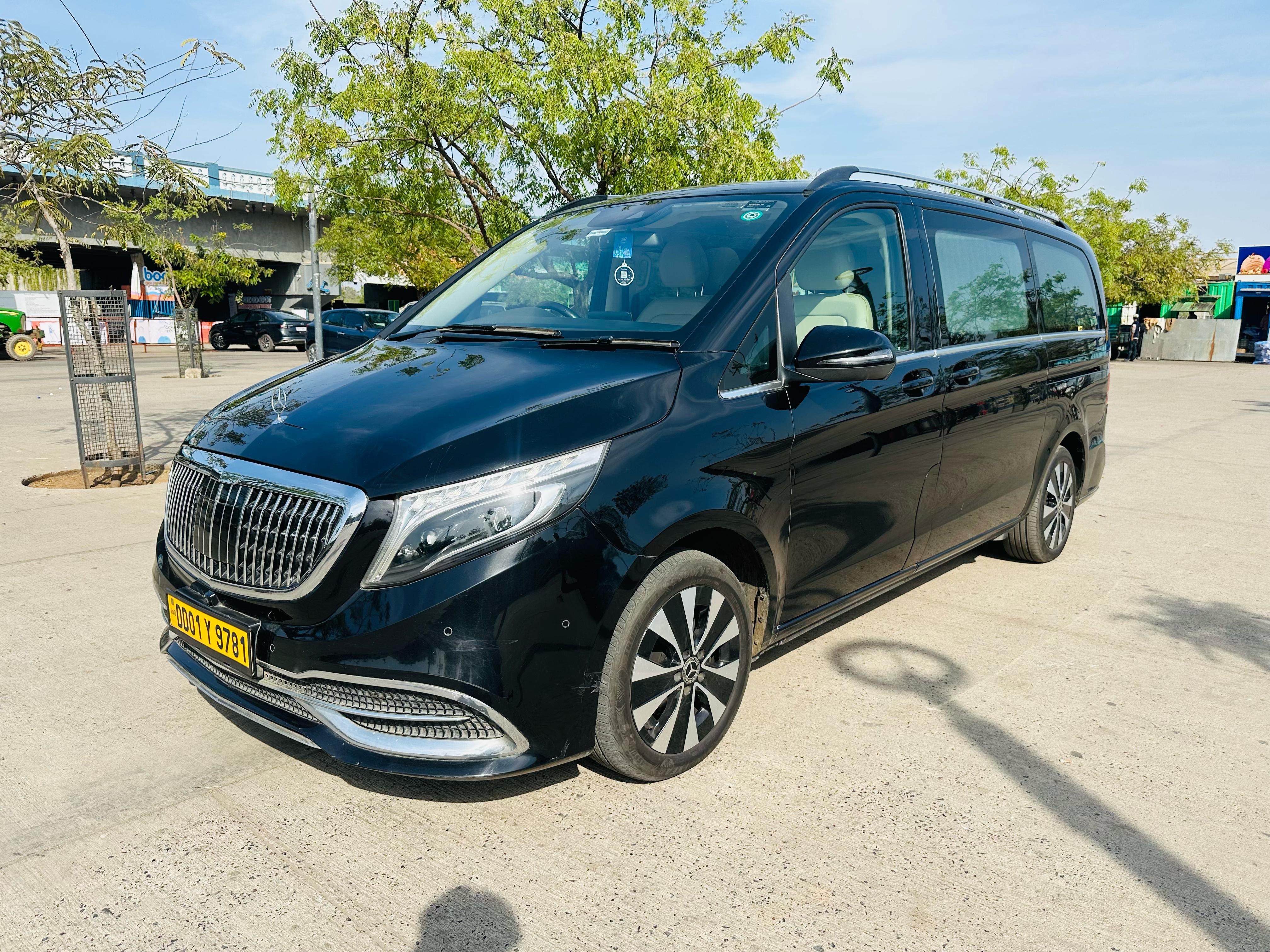 Mercedes Benz luxury wedding car hire in Gujarat